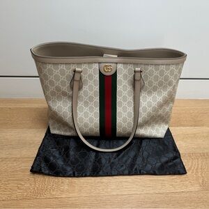 Gucci Ophidia GG Supreme medium coated-canvas tote bag